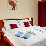 Aqua - Family Friendly Hotel Senec