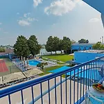Aqua - Family Friendly Hotel