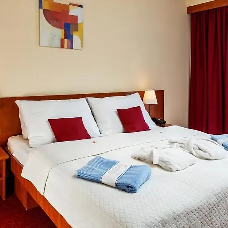 Aqua - Family Friendly Hotel Senec