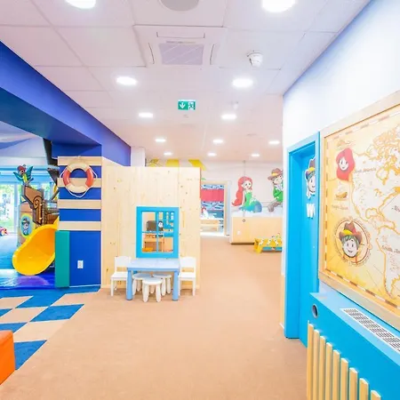 Aqua - Family Friendly 4*