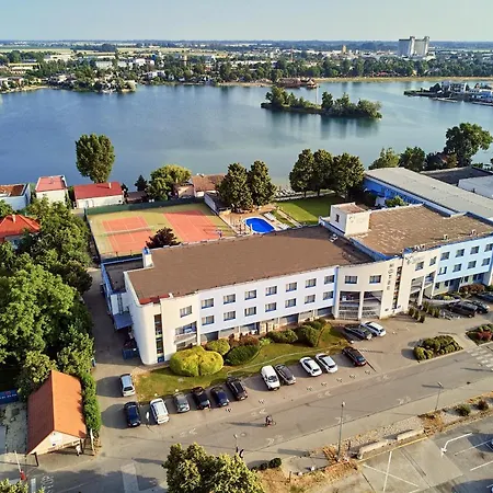 Hotel Aqua - Family Friendly 4*