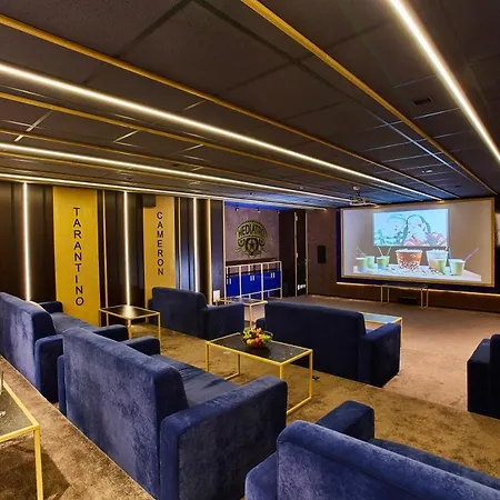 Aqua - Family Friendly 4* 세네츠