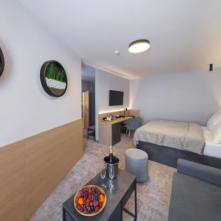 Hotel Aqua - Family Friendly