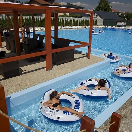 Hotel Aqua - Family Friendly