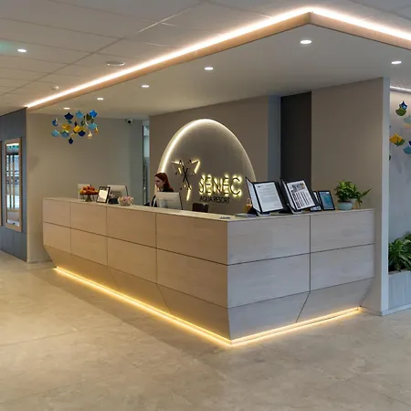 Hotel Aqua - Family Friendly