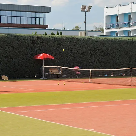 Aqua - Family Friendly