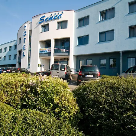 Hotel Aqua - Family Friendly 4*