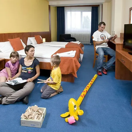 Aqua - Family Friendly